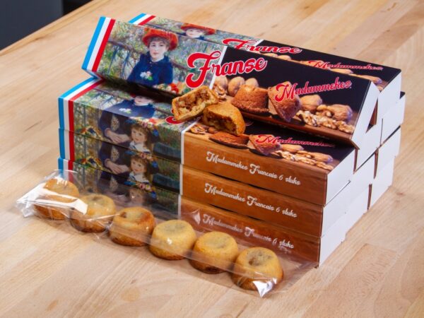 Franse madammekes doosjes stapel